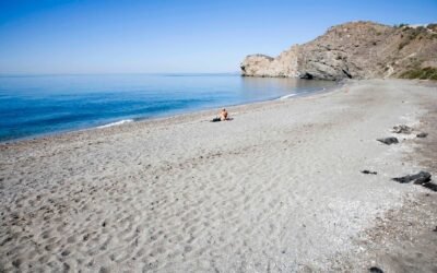 Playas nudistas en Granada